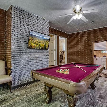 Black Bear Falls - With An In-Law Suite Gatlinburg Exterior foto