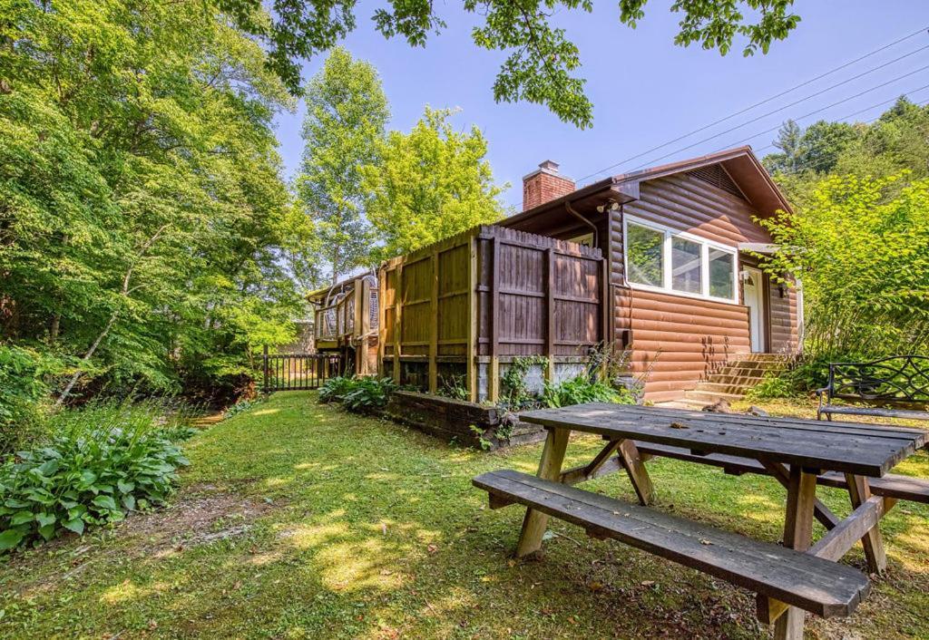 Black Bear Falls - With An In-Law Suite Gatlinburg Exterior foto